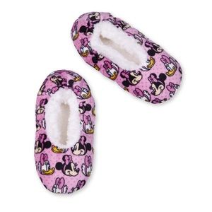 NWOT Girl's Disney Minnie Mouse and Daisy Slipper Socks with Gripper Bottoms